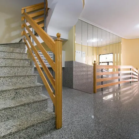 113 And Trees - Alicante Apartment