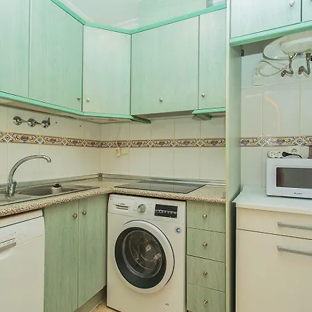 113 And Trees - Alicante Apartment