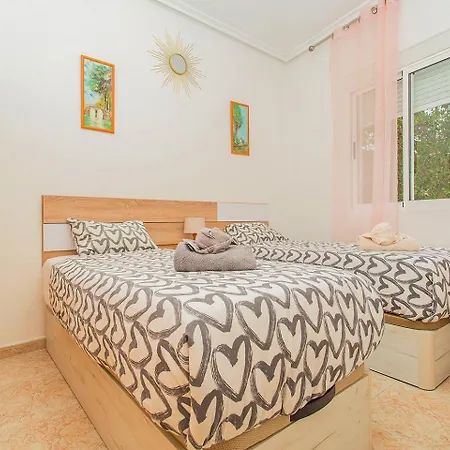 Apartment 113 And Trees - Alicante *
